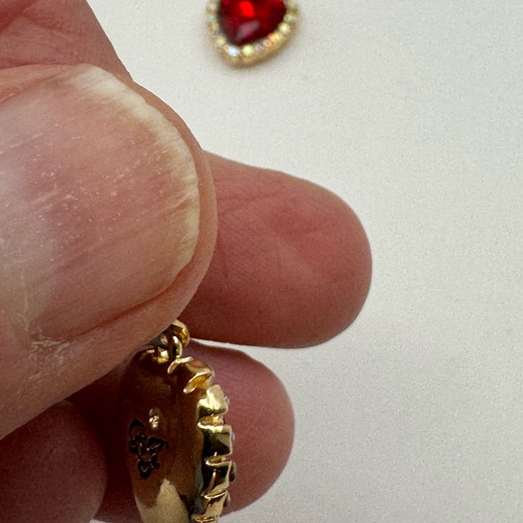 New W/ Tags Betsey Johnson Radish Heart Drop Earrings Iridescent Crystal Accents - Picture 4 of 11